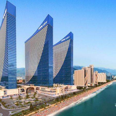 Delux Sea View Aparthotel In Orbi City Batumi Eksteriør billede