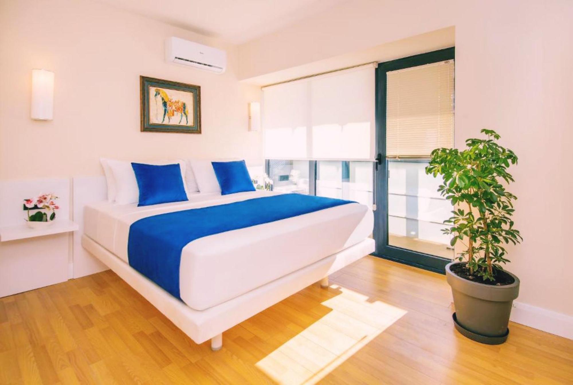 Delux Sea View Aparthotel In Orbi City Batumi Eksteriør billede
