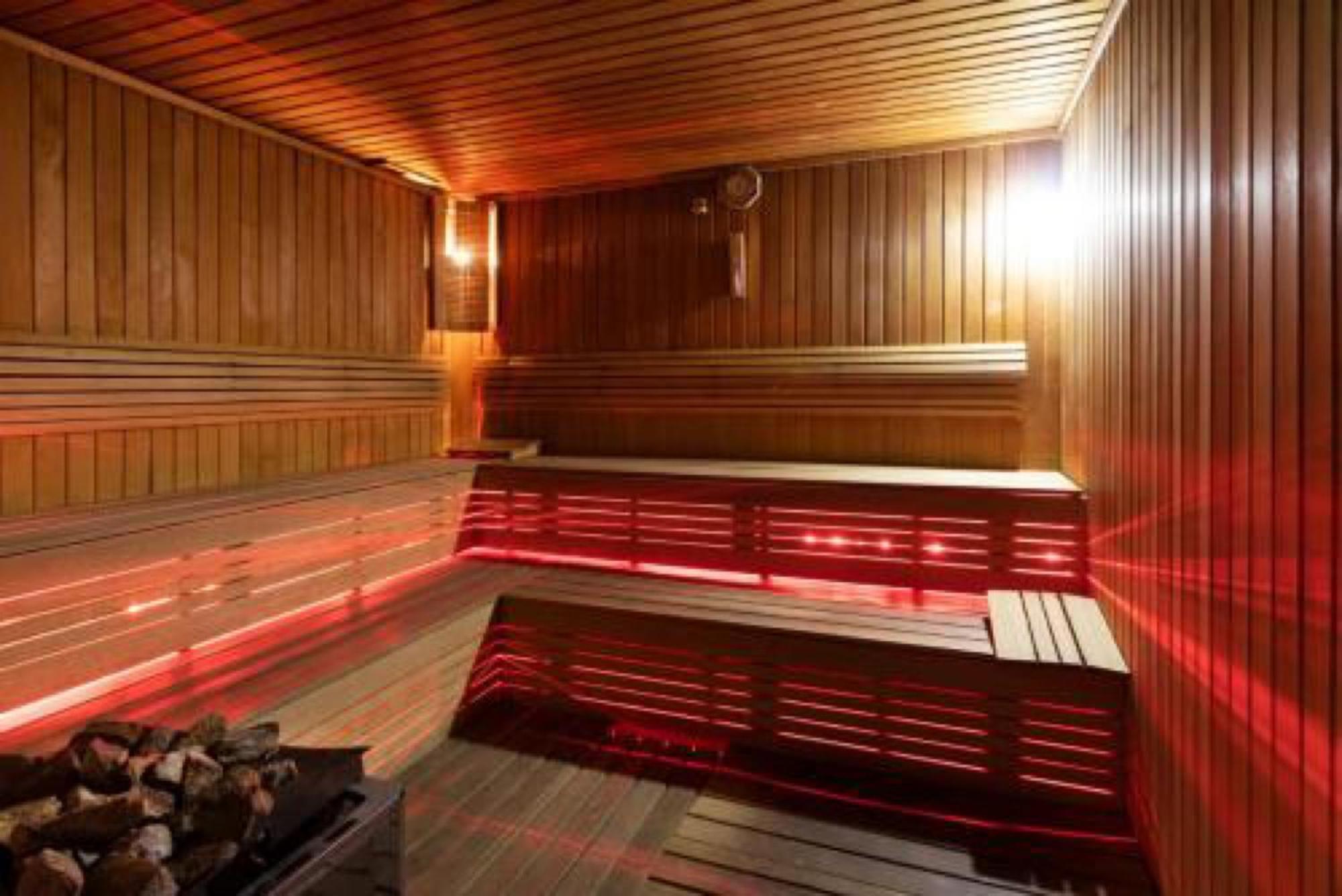 Delux Sea View Aparthotel In Orbi City Batumi Eksteriør billede