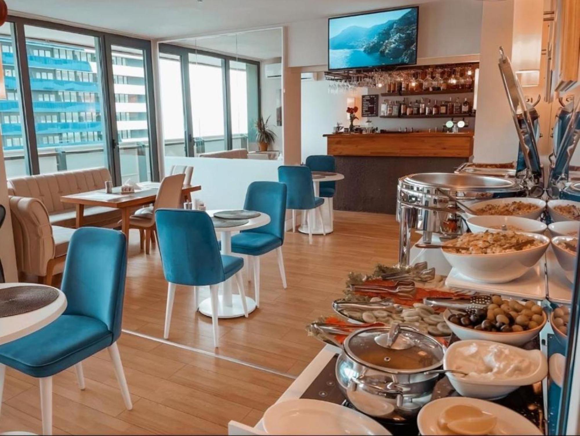 Delux Sea View Aparthotel In Orbi City Batumi Eksteriør billede
